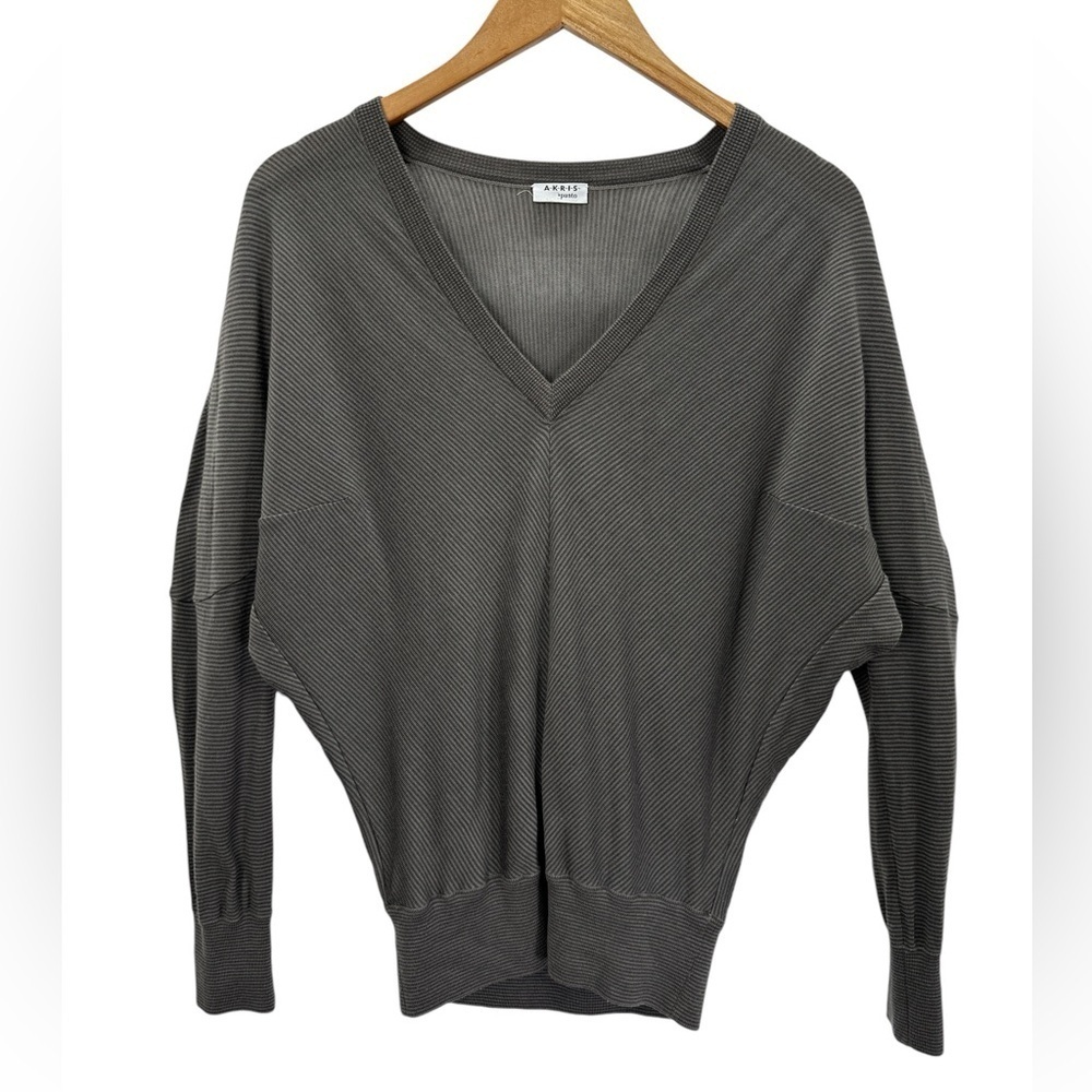 Akris‎ Punto Wool Long Sleeve V-neck Drop Shoulder Lightweight Top